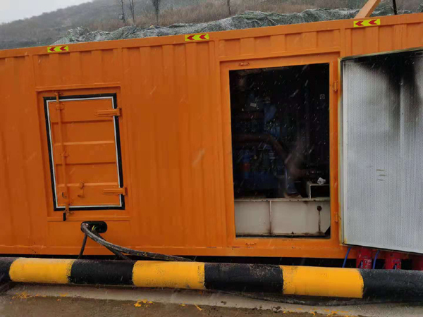 雨花出租发电机-船用柴油发电机的工作原理是怎么样的？