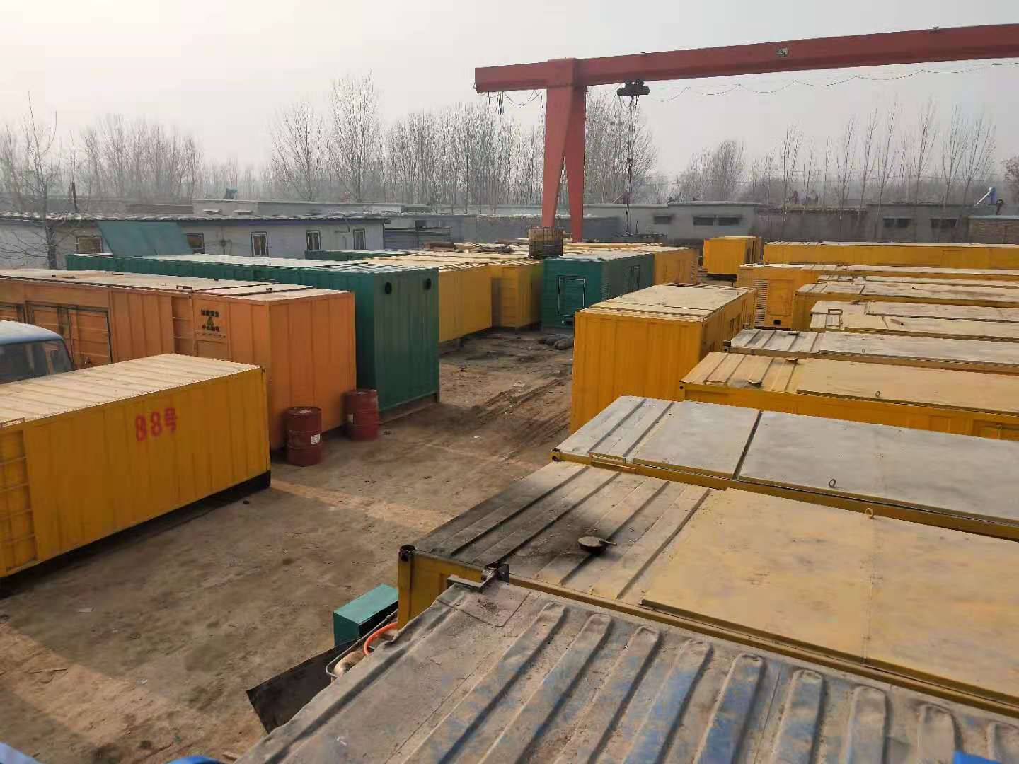 雨花租赁发电机-灰尘、风沙对柴油发电机组造成哪些不良影响？