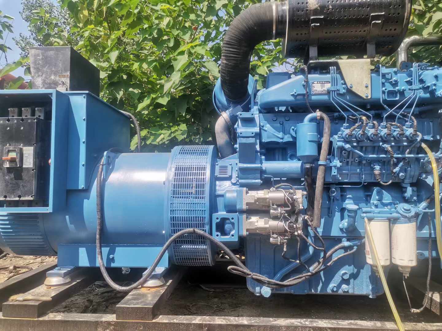 雨花详细说明降低 800kW 柴油发电机输出电流波动的方法